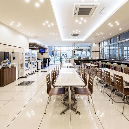 Toyoko Inn Meitetsu Chiryu Ekimae Buitenkant foto