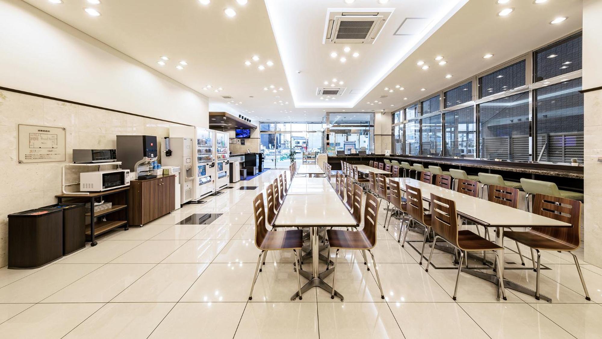 Toyoko Inn Meitetsu Chiryu Ekimae Buitenkant foto